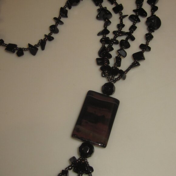 Long Black Glass Beaded Necklace - Picture 4 of 4
